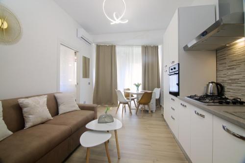 New apartment above metro A Lucio Sestio, Rom (Foto 2)
