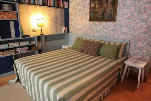 Three-Bedroom Apartment image 9