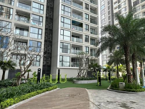 LT Housing Vinhomes Skylake/City View Pham Hung  - 정원