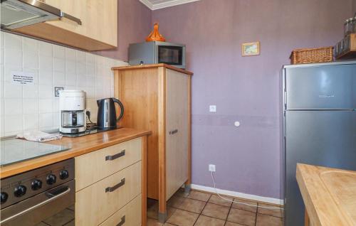 Three-Bedroom Apartment in Grenderich - image 6