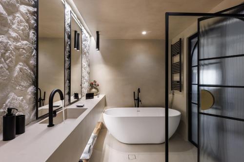 Eolia Luxury Villas - image 13