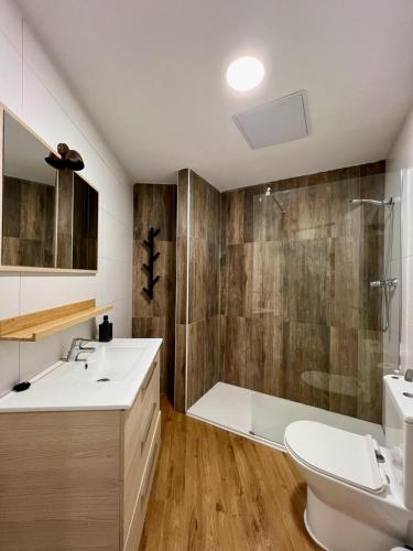 Three-Bedroom Apartment image 10