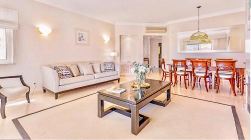 Sandnblue - Encosta Do Lago Resort Club - Quinta do lago near Beach & lake BEST LOCATION free parking free WiFi, Quinta do Lago