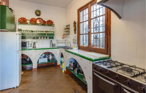 Four-Bedroom Holiday Home image 9