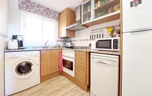 Two-Bedroom Apartment in Cabanes - image 11