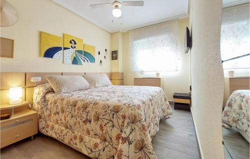 Two-Bedroom Apartment in Cabanes - image 3