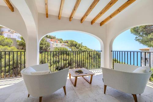 Stylish villa, stunning views in Javea in อัมโบโล
