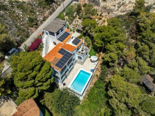 Stylish villa, stunning views in Javea in อัมโบโล