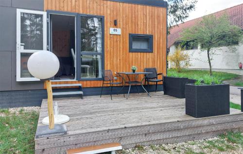One-Bedroom Holiday Home