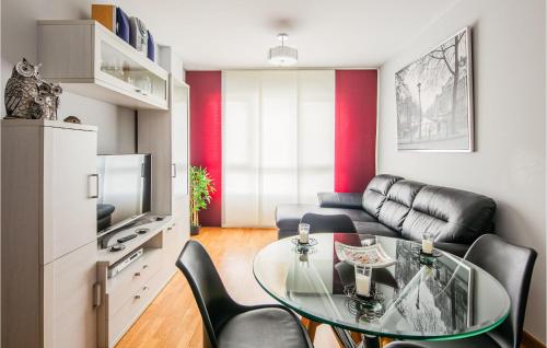  Nice Apartment In Foz With Kitchen in Foz