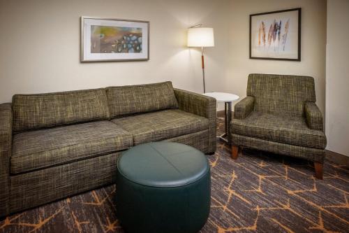 Holiday Inn Hotel & Suites Beckley an IHG Hotel - image 13