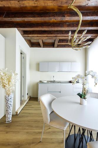 SARPI Apartment & Suite 4