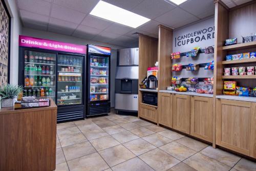 Candlewood Suites Buffalo Amherst an IHG Hotel - image 2