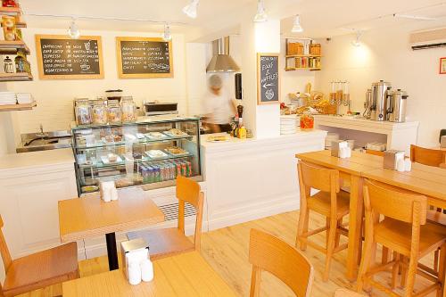 bloomrooms @ Link Rd