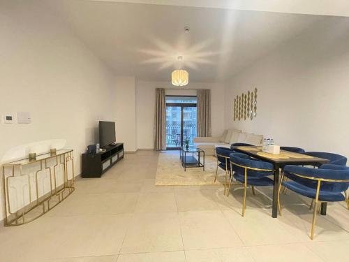 บริการและสิ่งอำนวยความสะดวก, Luxe & Comfy Madinat Jumeirah - Apartment with Scenic Views - Pool Managed by SunnyHomes near ซูค มาดินัต จูไมราห์