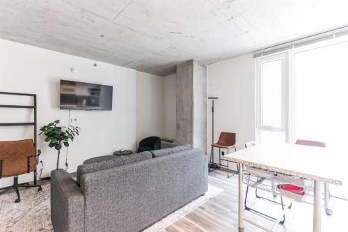 DT Delight Downtown Living One-bedroom Endless Access in Cleveland, USA