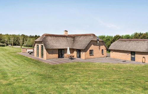 . Three-Bedroom Holiday Home In Ulfborg