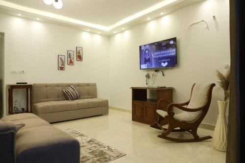 Gleem Bay Luxury Apartment - Tap to explore photos