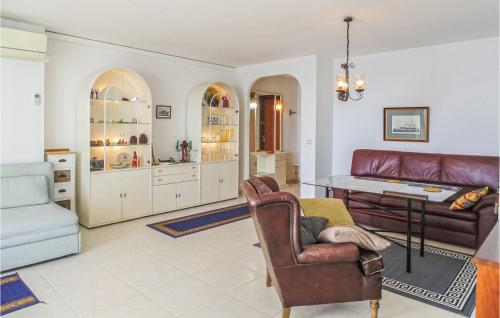 Apartment C Maestro Parada - image 11