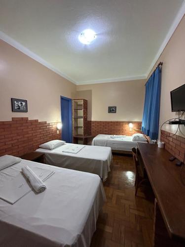Deluxe Triple Room image 3