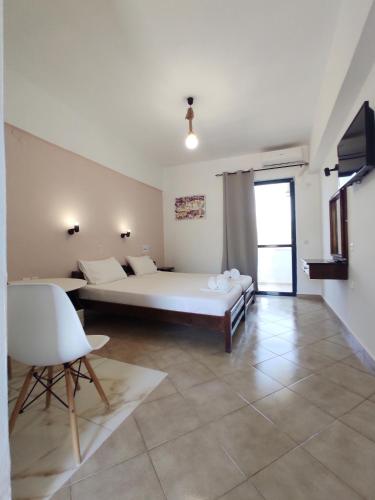 Creta Star Apartments - image 11
