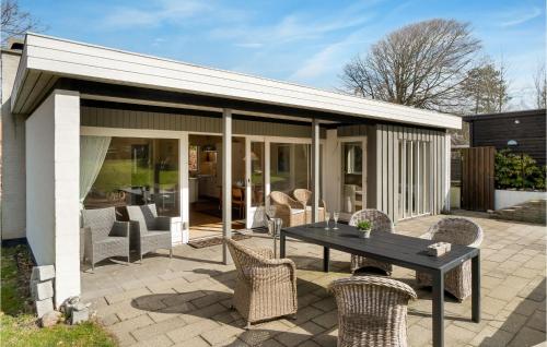  3 Bedroom Lovely Home In Gilleleje in Gilleleje
