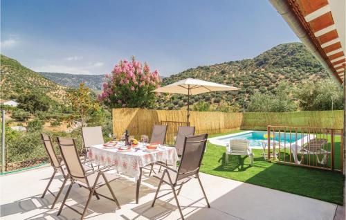 3 Bedroom Gorgeous Home In Rute in Rute