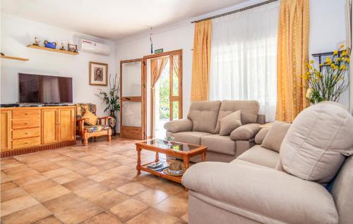  3 Bedroom Gorgeous Home In Rute in Rute