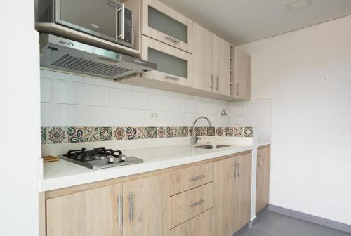 Beautiful apt in Poblado-Tesoro Near Provenza!, Medellín (fotografie 9)