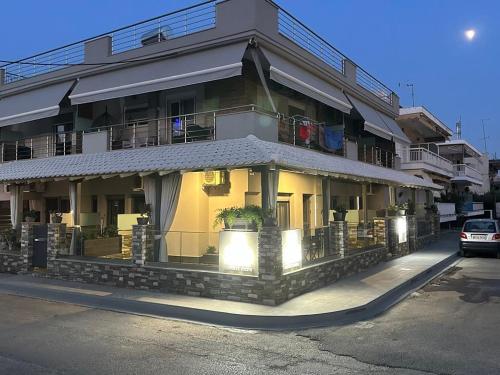 Avra Comfort Rooms 2