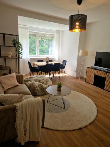 Quiet Family Apartment - 10 min to Center & Oktoberfest - Free Parking - near Nymphenburg Palace & Botanical garden, München (Foto 6)
