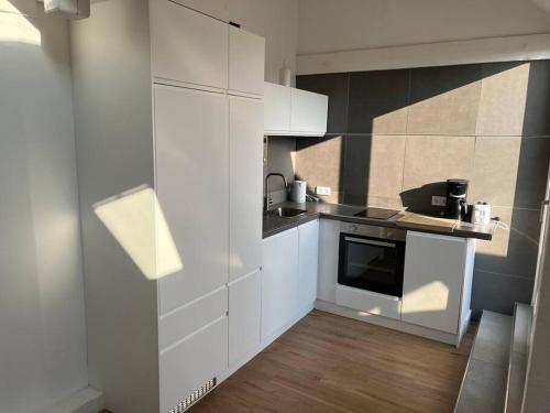Moderne Design-Wohnung nah an Messe Maschsee - Tap to explore photos