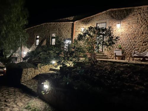 Le Case di Cardellino - AgriSpa in Scillato