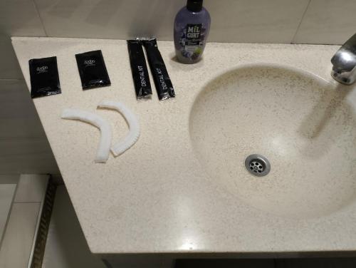 Two Lions Hotel – Tbilisi, MA