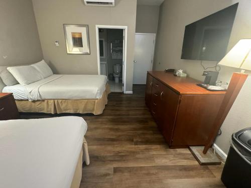 John's Pass Hotel - Fully Remote Check In Room Type - Standard Double Room