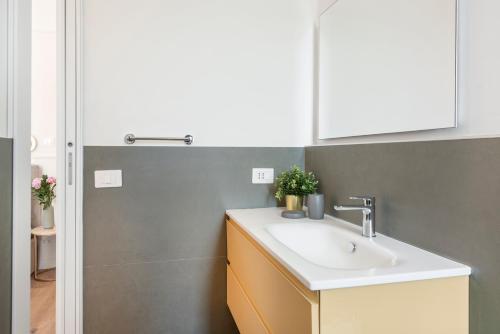 White Flat 60 -San Lorenzo- - image 12