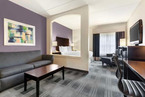 Best Western Hartford Hotel and Suites in Hartford, USA