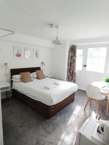 1 double bed