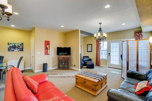 Fully Furnished Downtown Apartment - Pet Friendly! in Colorado Springs, USA