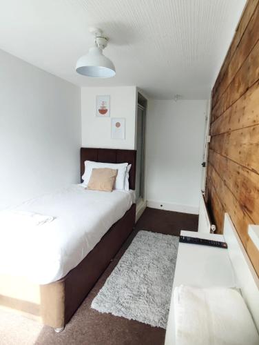 1 twin bed