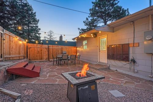 Hot Tub - Game Room - Wood Fireplace in Chipita Park, USA