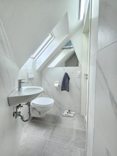 Wohnreich Blaustein Mitte -3A- 4er WG mit eigenem Bad Wohnreich Blaustein Mitte -3A- 4er WG mit eigenem Bad