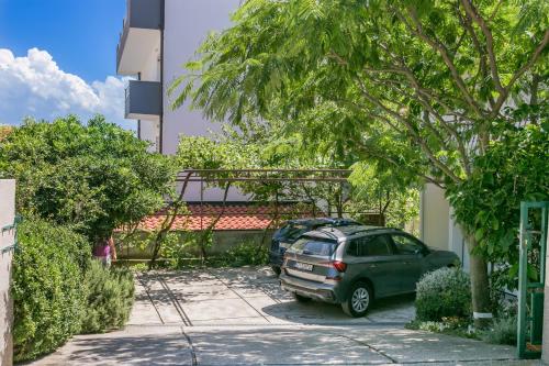 Apartment Podstrana 17586b - image 12