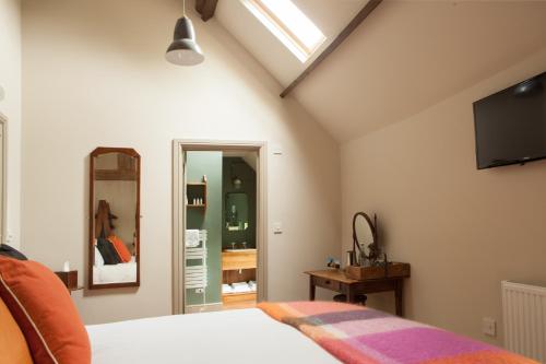 Killingworth Castle - image 3