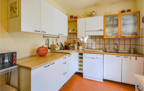 кухня, Lovely Home In Civitella Val Di Chian in Чивітелла і Валь-ді-Чіана