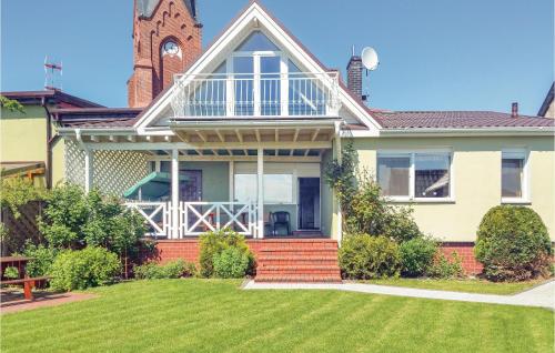 Stunning home in Nowe Warpno w/ WiFi and 4 Bedrooms