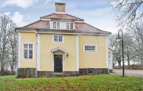 Viesnīcas āriene, Awesome Home In Listerby With Kitchen in Fallo