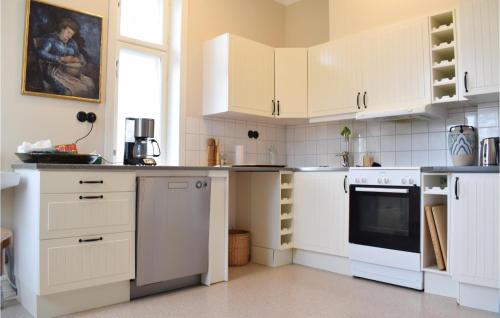 virtuve, Awesome Home In Listerby With Kitchen in Fallo
