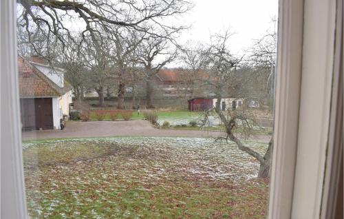 Skats, Awesome Home In Listerby With Kitchen in Fallo