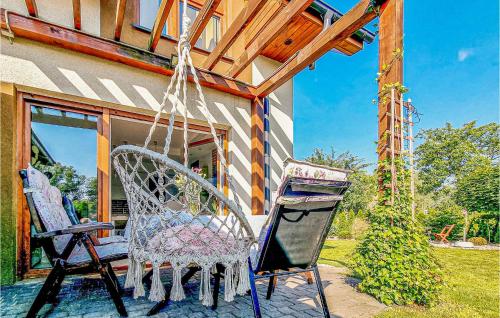 . 3 Bedroom Awesome Home In Zieleniewo